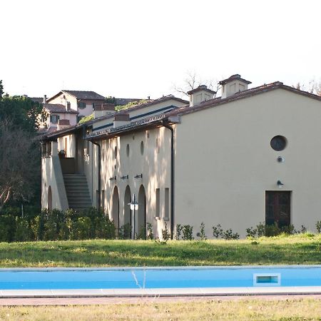 San Ruffino Apartments Lari Exteriér fotografie