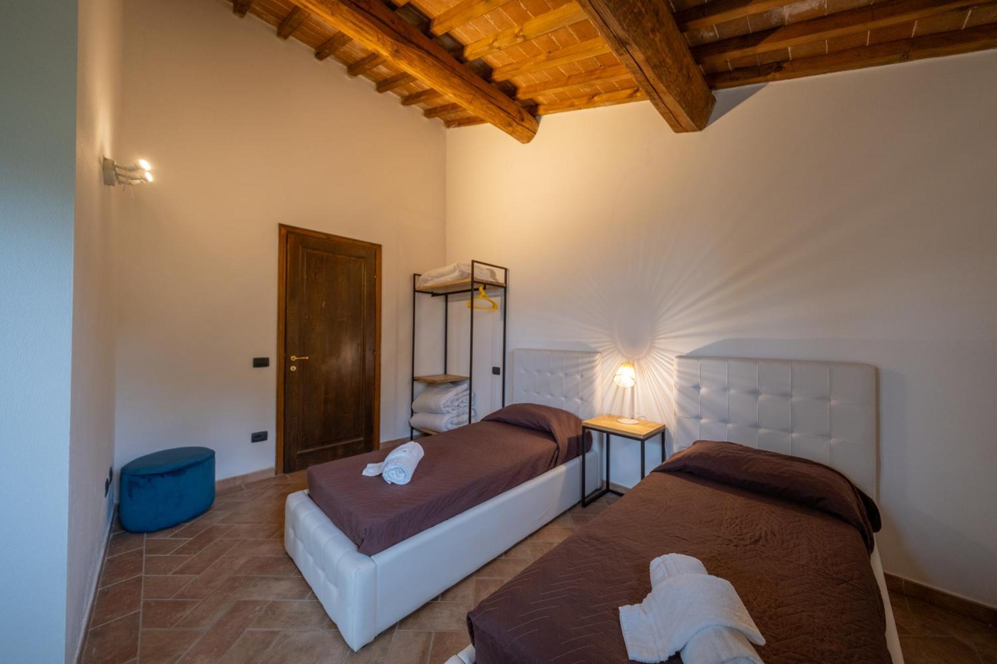 San Ruffino Apartments Lari Exteriér fotografie