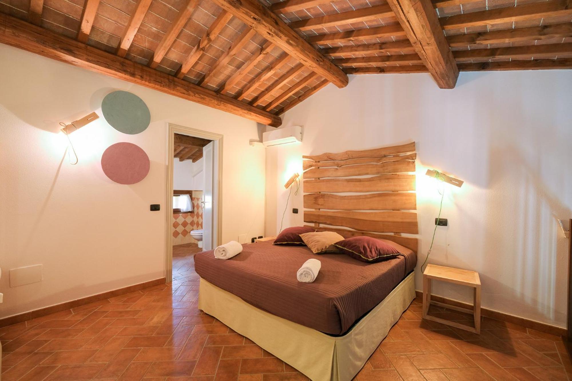 San Ruffino Apartments Lari Exteriér fotografie