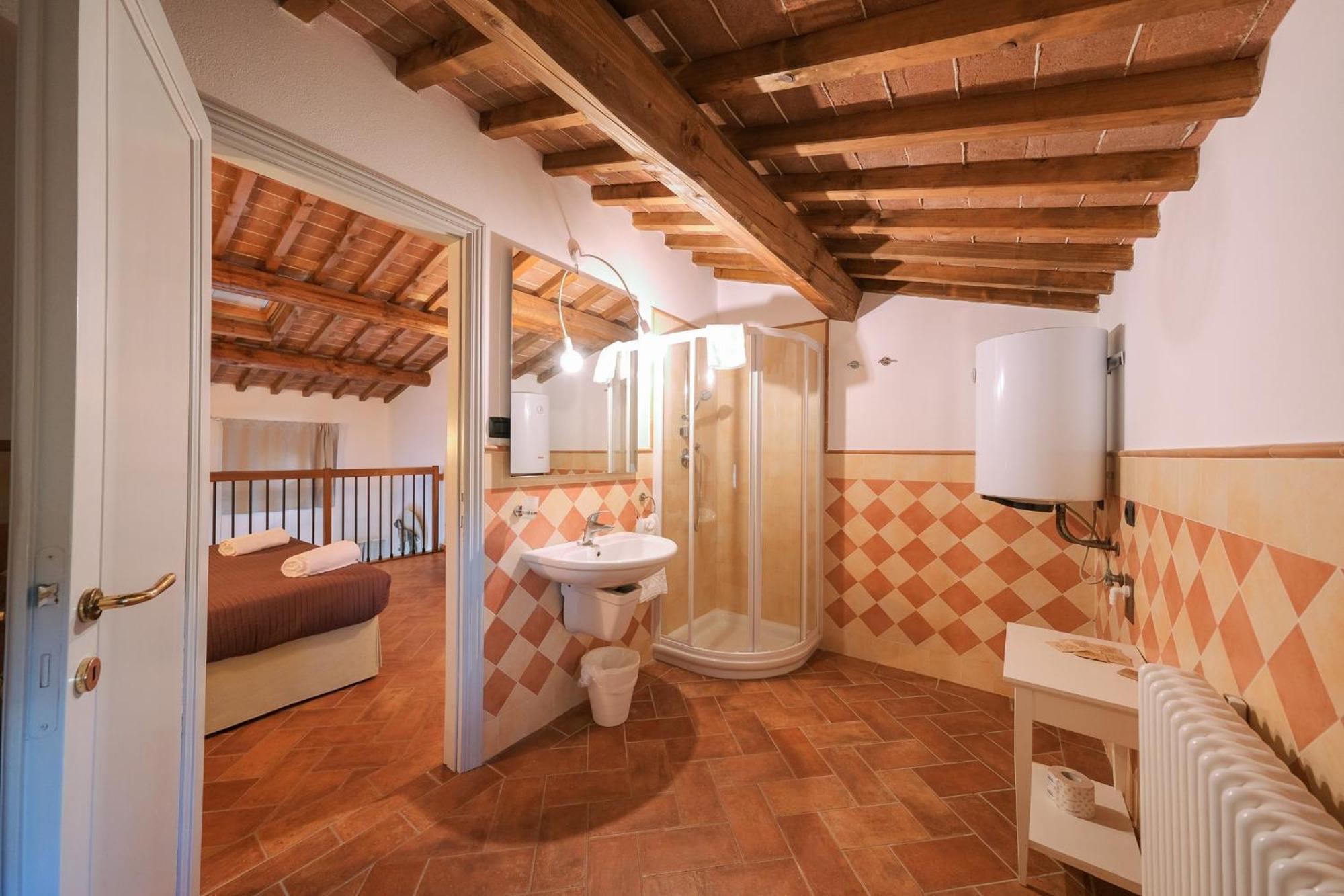 San Ruffino Apartments Lari Exteriér fotografie