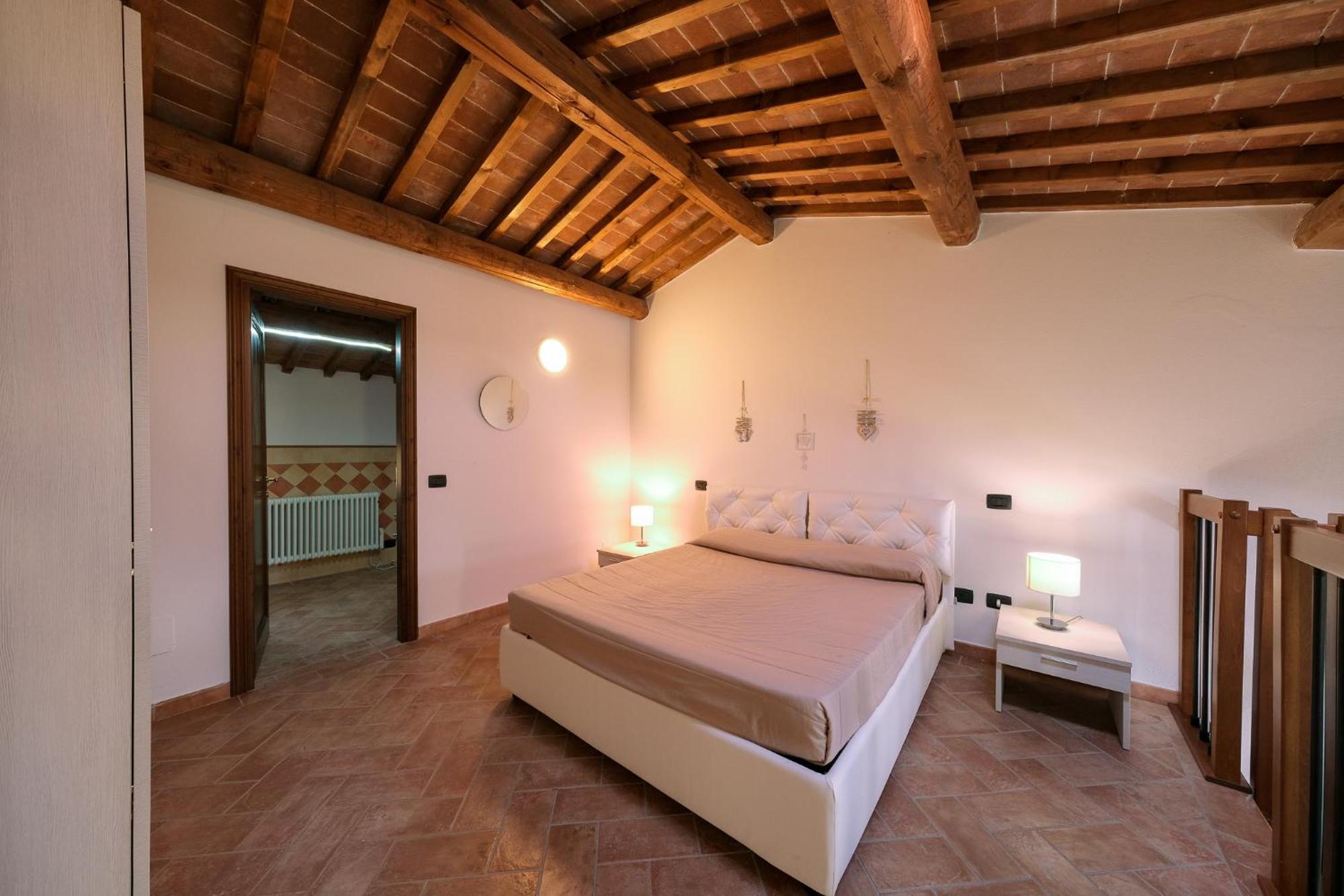 San Ruffino Apartments Lari Exteriér fotografie