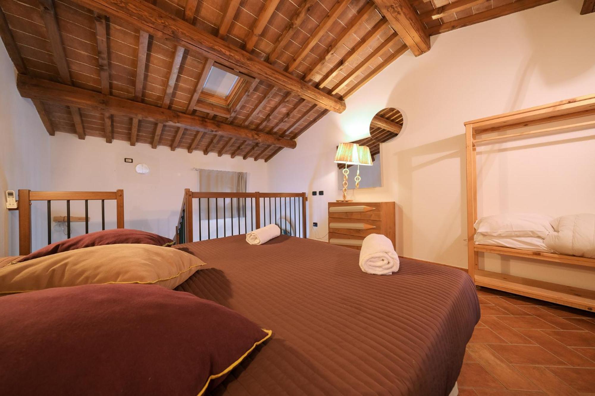 San Ruffino Apartments Lari Exteriér fotografie