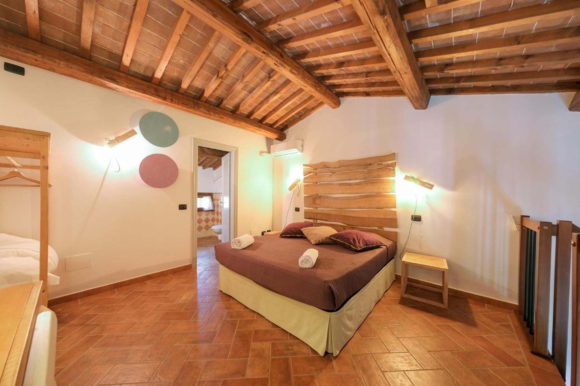 San Ruffino Apartments Lari Exteriér fotografie