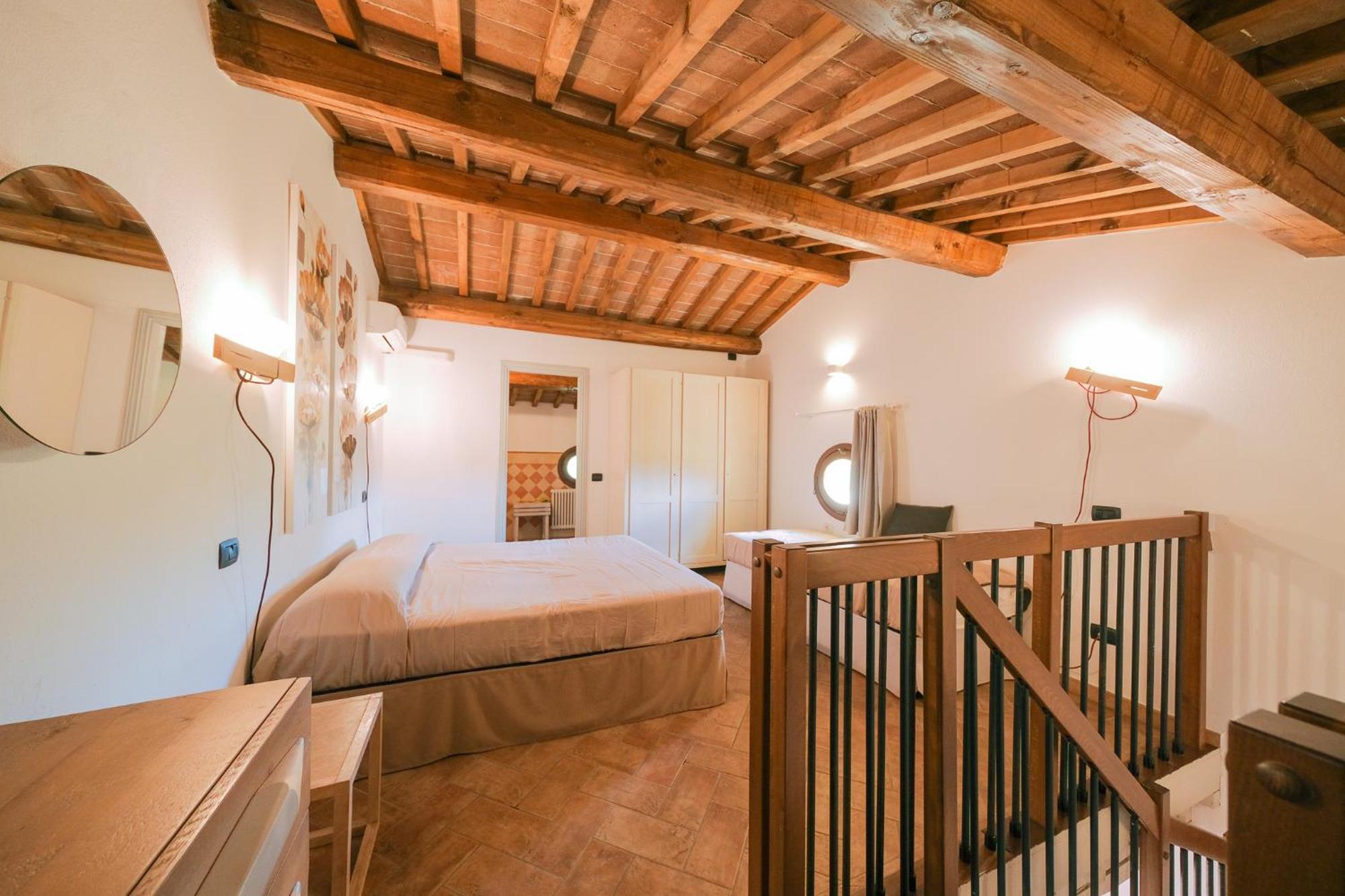 San Ruffino Apartments Lari Exteriér fotografie